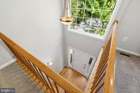 Entry Way - 11078 Doubleday Ln, Manassas, VA 20109 photo 5 of 8