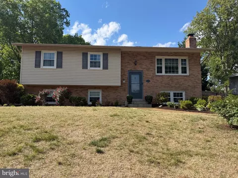 9714 Botsford Rd, Manassas, VA 20109 photo 2