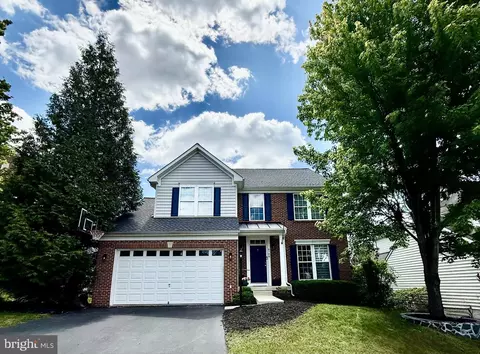 6708 Edgartown Way, Gainesville, VA 20155
