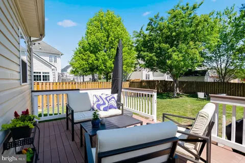 Exterior - 13596 Dodsworth Dr, Bristow, VA 20136 photo 5 of 9