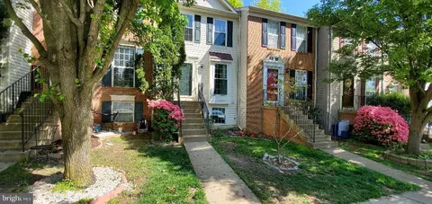 2036 Stargrass Ct, Woodbridge, VA 22192