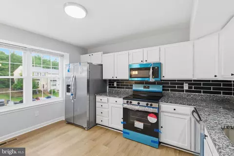 Kitchen - 2012 Darlington Loop, Woodbridge, VA 22191 photo 1 of 2