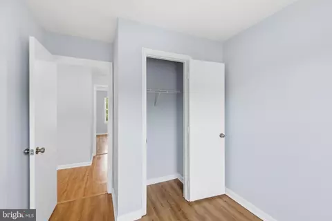 Entry Way - 2012 Darlington Loop, Woodbridge, VA 22191 photo 4 of 5