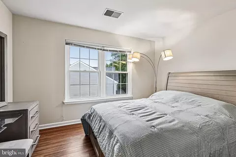 Bedroom - 17717 Wayside Dr, Dumfries, VA 22026 photo 9 of 9