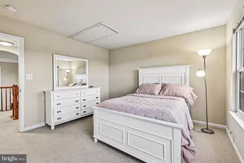 Bedroom - 17717 Wayside Dr, Dumfries, VA 22026 photo 6 of 9