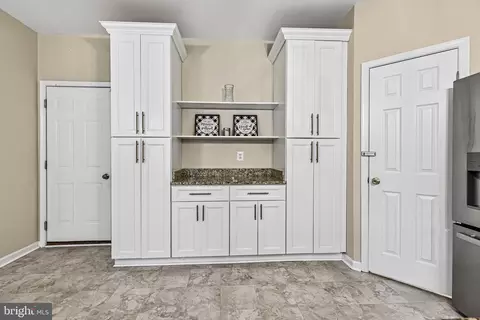 Entry Way - 17717 Wayside Dr, Dumfries, VA 22026 photo 3 of 3