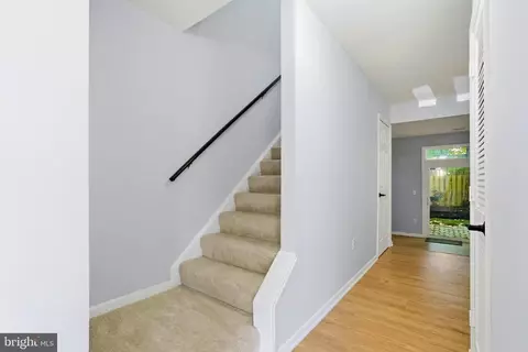 Entry Way - 3682 Masthead Trl, Triangle, VA 22172 photo 2 of 8