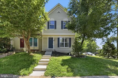 7800 Rebel Walk Dr, Manassas, VA 20109