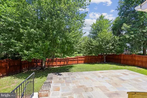 Exterior - 8737 Hackney Dr, Bristow, VA 20136 photo 6 of 9