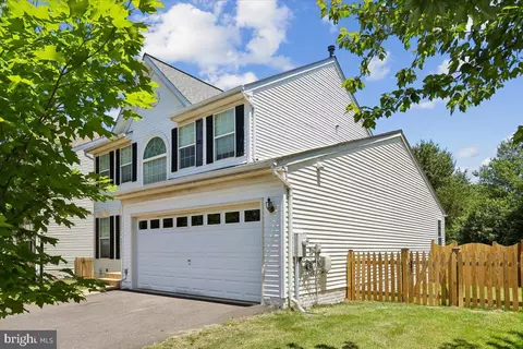 Exterior - 8737 Hackney Dr, Bristow, VA 20136 photo 3 of 9