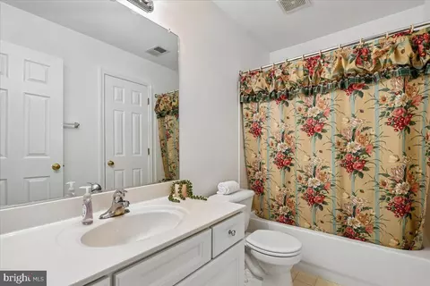Bath - 8737 Hackney Dr, Bristow, VA 20136 photo 2 of 2