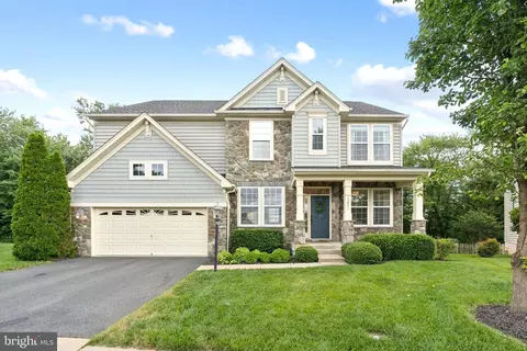 13831 Barrymore Ct, Gainesville, VA 20155