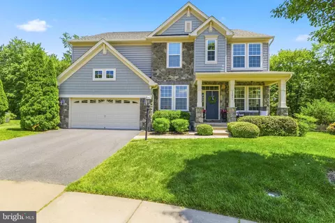 13831 Barrymore Ct, Gainesville, VA 20155