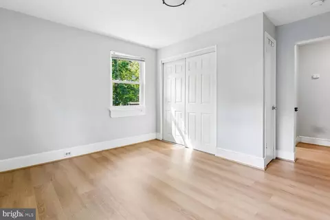 Bedroom - 18418 Woodland Dr, Triangle, VA 22172 photo 1 of 3