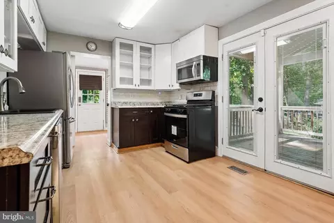 Other - 18418 Woodland Dr, Triangle, VA 22172 photo 2 of 8