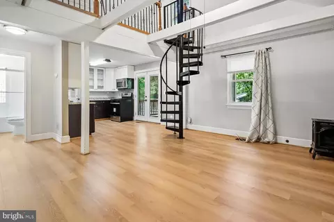 Other - 18418 Woodland Dr, Triangle, VA 22172 photo 1 of 8