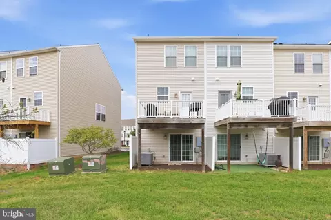 Exterior - 8333 Scotland Loop, Manassas, VA 20109 photo 3 of 4
