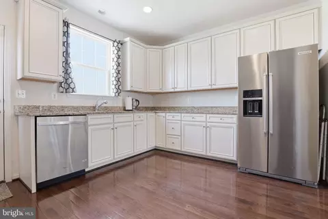Kitchen - 8333 Scotland Loop, Manassas, VA 20109 photo 2 of 3