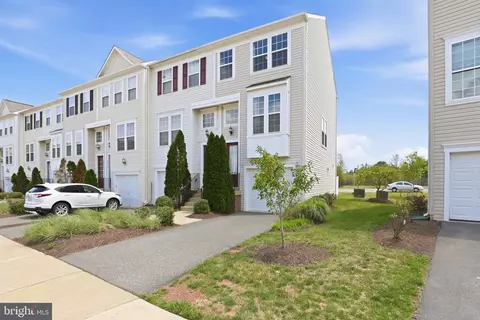 Exterior - 8333 Scotland Loop, Manassas, VA 20109 photo 2 of 4
