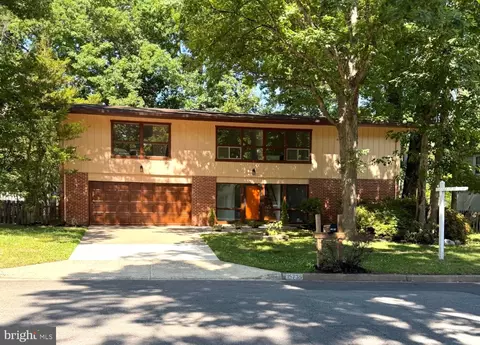 15739 Vista Dr, Dumfries, VA 22025