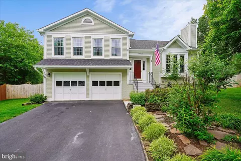 14716 Cloyd Way, Woodbridge, VA 22193
