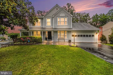12000 Mojave Ln, Woodbridge, VA 22192