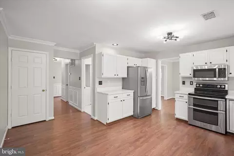 8229 Sunset Dr, Manassas, VA 20110 photo 16