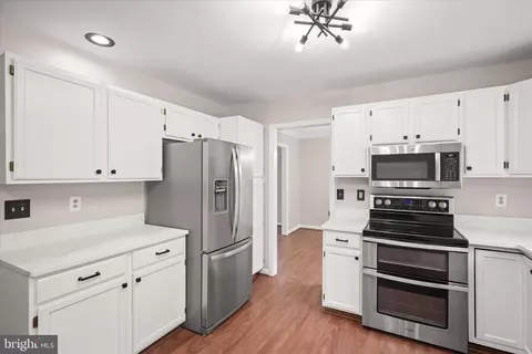 8229 Sunset Dr, Manassas, VA 20110 photo 15
