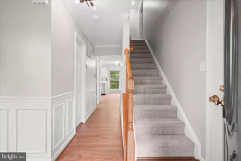 8229 Sunset Dr, Manassas, VA 20110 photo 5