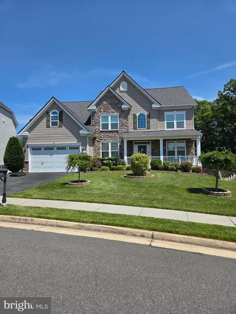 3183 Fledgling Cir, Woodbridge, VA 22193