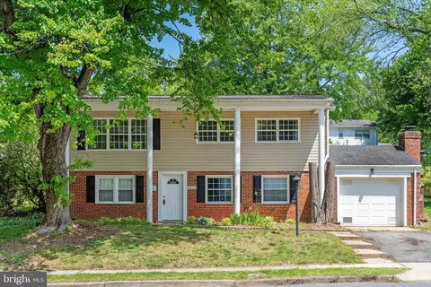 4203 Eldorado Dr, Woodbridge, VA 22193