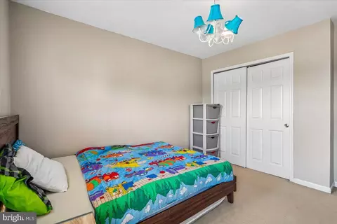 Bedroom - 9077 Slate Stone Loop, Bristow, VA 20136 photo 5 of 6