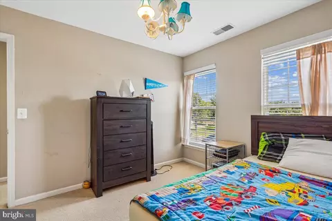 Bedroom - 9077 Slate Stone Loop, Bristow, VA 20136 photo 4 of 6