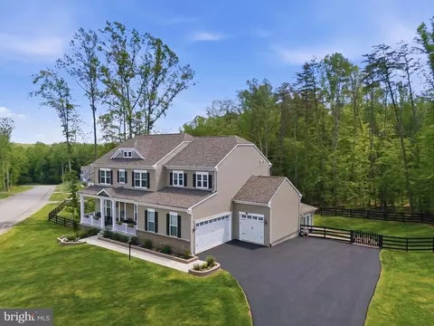 8678 Sycamore Springs Way, Manassas, VA 20112