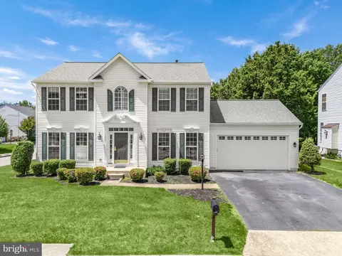 13026 Lupine Turn Turn, Woodbridge, VA 22192