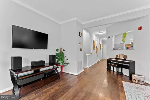 Entry Way - 8806 Dunstable Loop, Bristow, VA 20136 photo 8 of 21