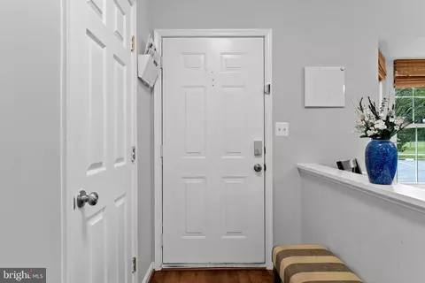 Entry Way - 8806 Dunstable Loop, Bristow, VA 20136 photo 1 of 21