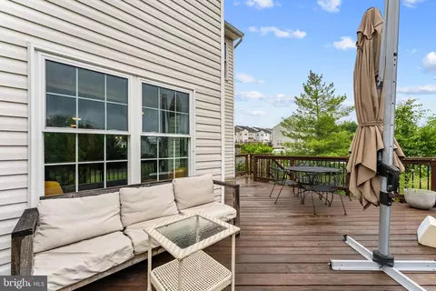 Exterior - 8806 Dunstable Loop, Bristow, VA 20136 photo 8 of 18