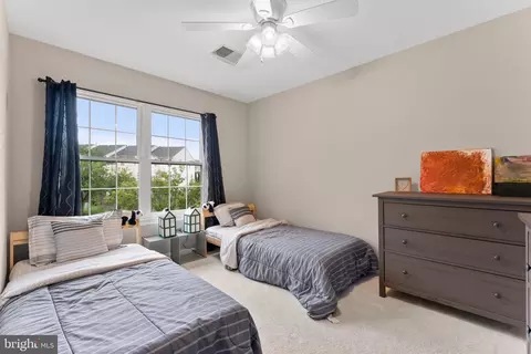 Bedroom - 8806 Dunstable Loop, Bristow, VA 20136 photo 4 of 6