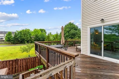 Exterior - 8806 Dunstable Loop, Bristow, VA 20136 photo 6 of 18