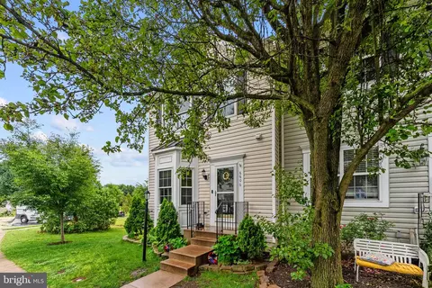 Exterior - 8806 Dunstable Loop, Bristow, VA 20136 photo 4 of 18