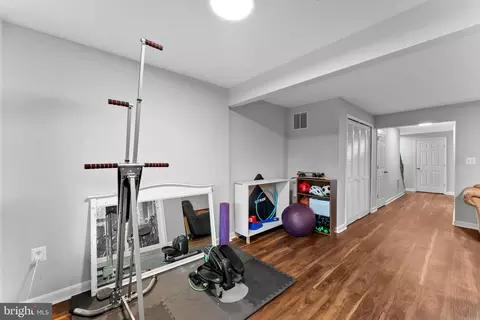 Entry Way - 8806 Dunstable Loop, Bristow, VA 20136 photo 21 of 21