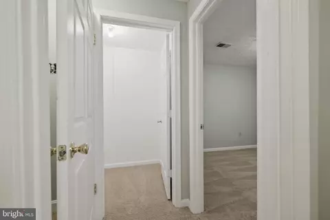 Entry Way - 15759 Widewater Dr, Dumfries, VA 22025 photo 14 of 17