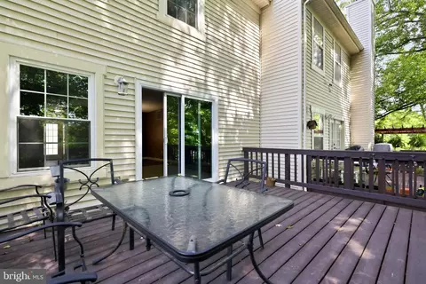 Exterior - 15759 Widewater Dr, Dumfries, VA 22025 photo 6 of 12