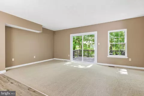 Living - 15759 Widewater Dr, Dumfries, VA 22025 photo 5 of 6