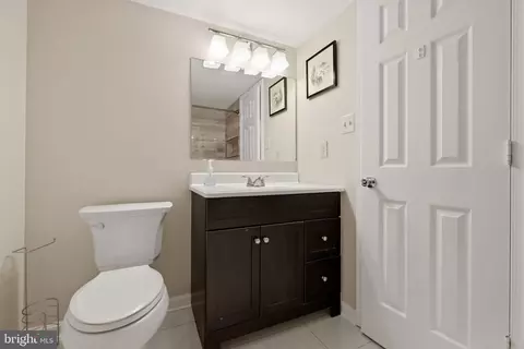 Bath - 15759 Widewater Dr, Dumfries, VA 22025 photo 5 of 6