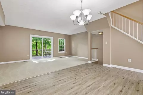 Living - 15759 Widewater Dr, Dumfries, VA 22025 photo 4 of 6