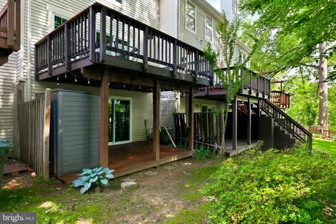 Exterior - 15759 Widewater Dr, Dumfries, VA 22025 photo 8 of 12