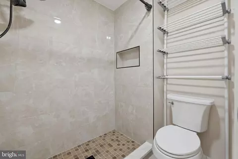 Bath - 15759 Widewater Dr, Dumfries, VA 22025 photo 3 of 6