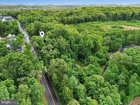 18559 Old Triangle Rd, Triangle, VA 22172 photo 8